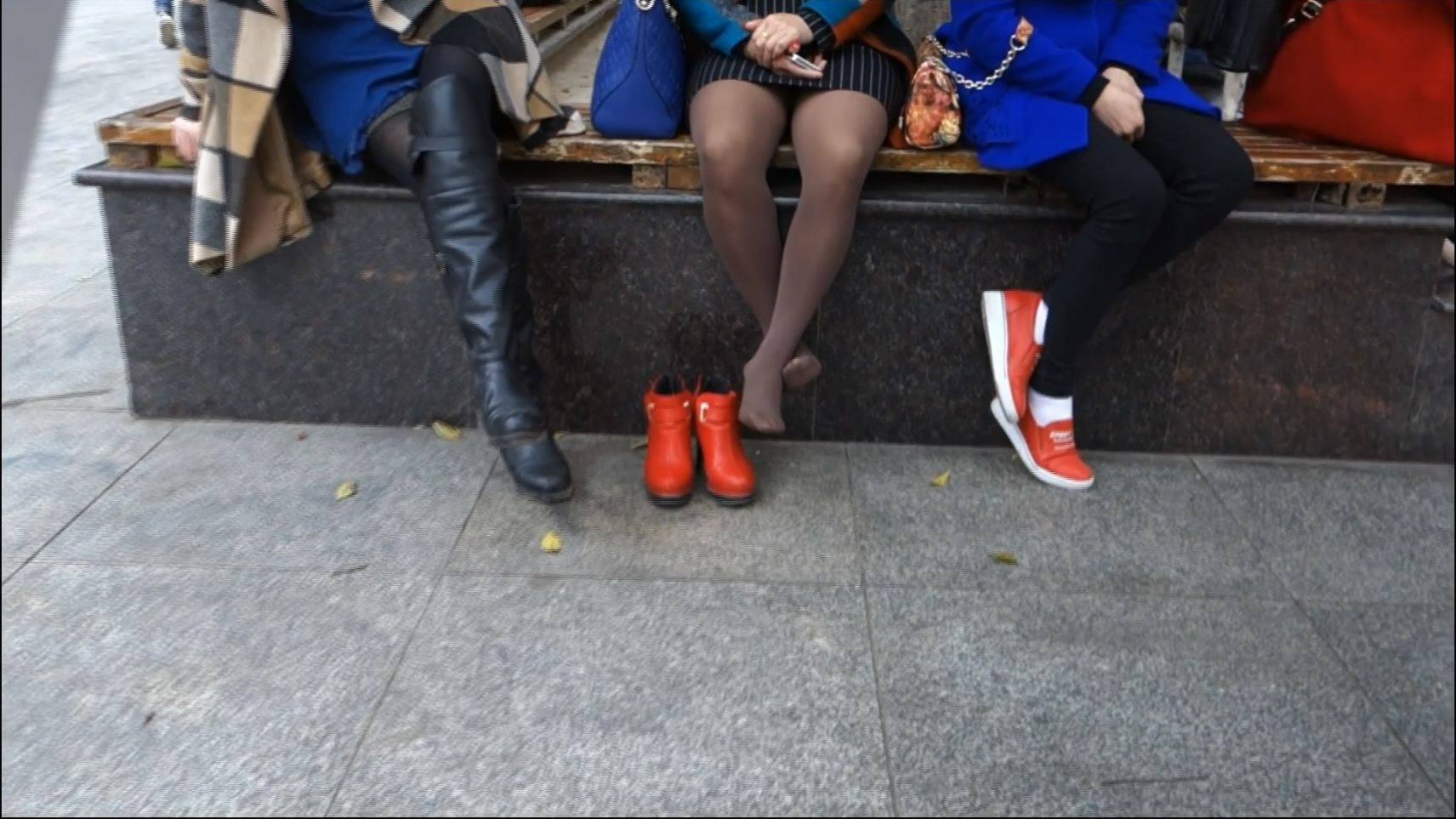 streetsnapdangl[00 01 26][20181129 222105 7]